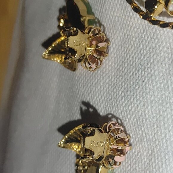 Austria Gold-Tone Rhinestone Floral Brooch Clip On Earrings Set Vintage Stamped - Picture 7 of 11